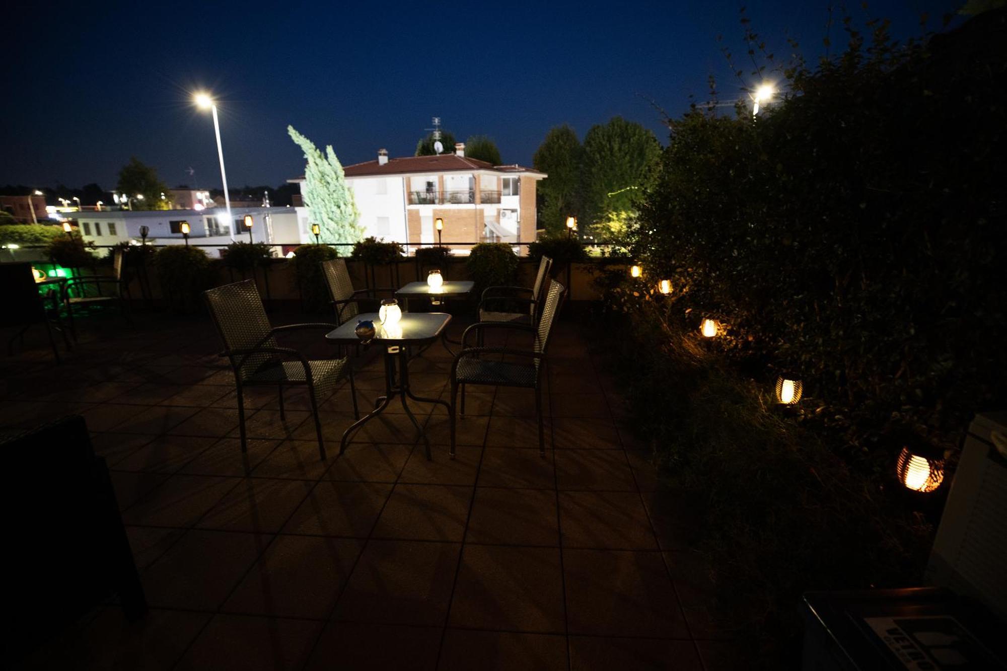 Bru Rooms Πεσκιέρα ντελ Γκάρντα Εξωτερικό φωτογραφία